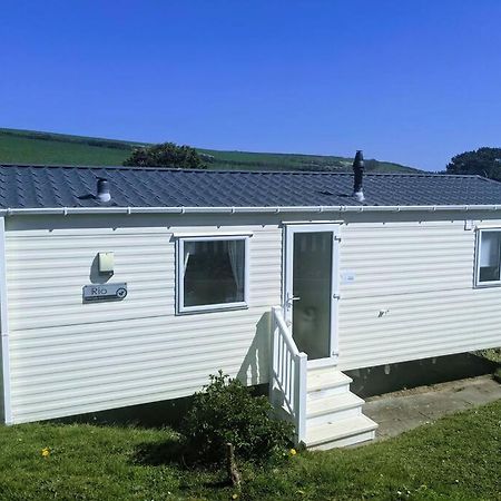 Large 4 Person Couples And Family Caravan In Newquay Bay Resort 외부 사진
